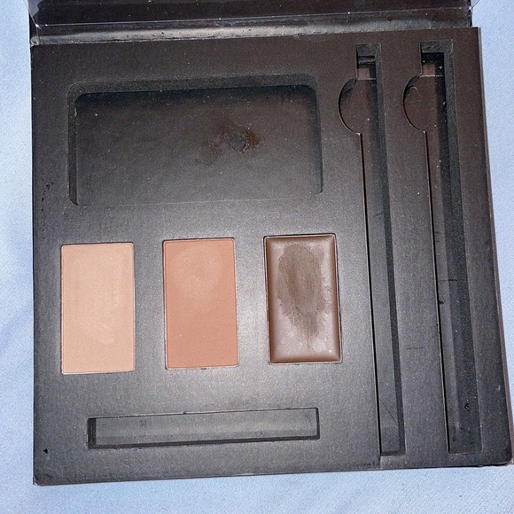 Elf brown eyebrow pallet - Picture 3 of 5